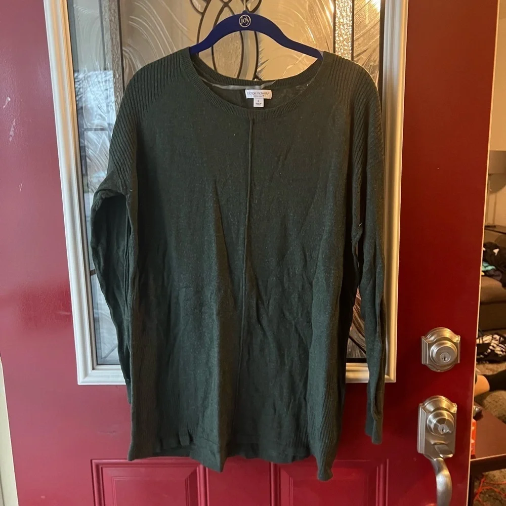 MATERNITY Sweater - Picture 1 of 6